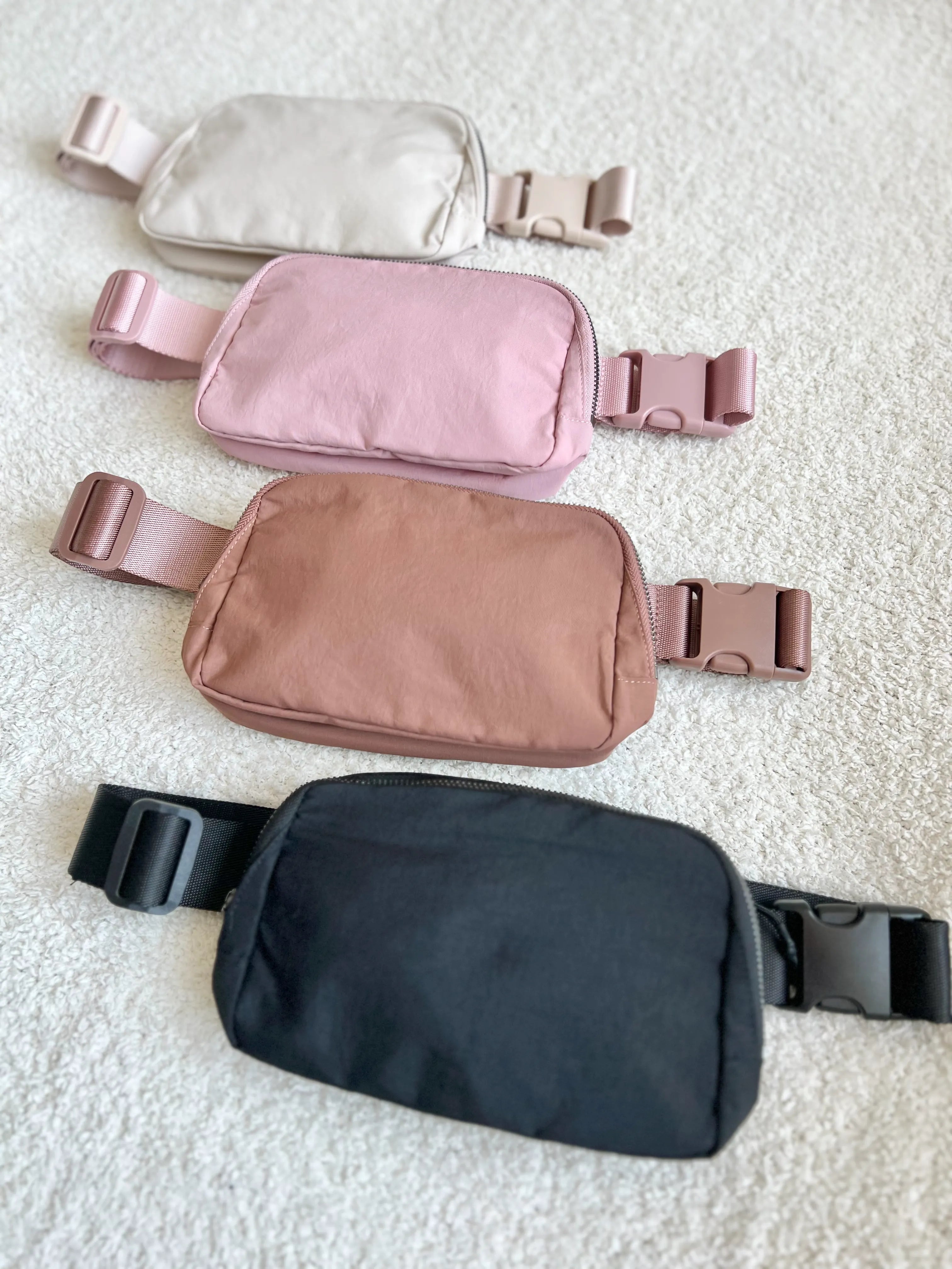 hockey-mom-belt-catchcatch-creations.webp